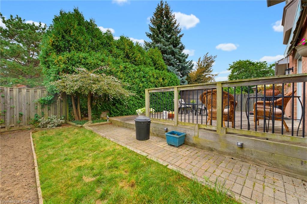 144 Cove Crescent Property Photo 40