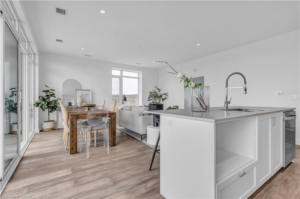 1414-15 Glebe Street Property Photo 4