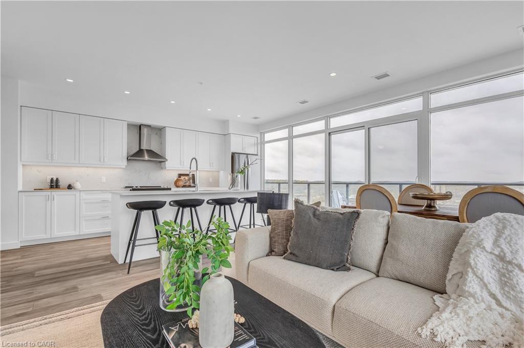 1414-15 Glebe Street Property Photo 7