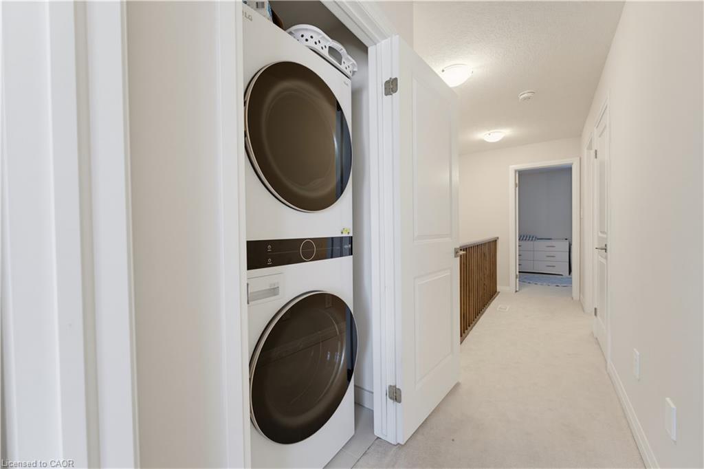 32-720 Grey Street Property Photo 22