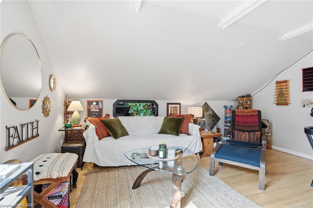 19 Victoria Street Property Photo 21