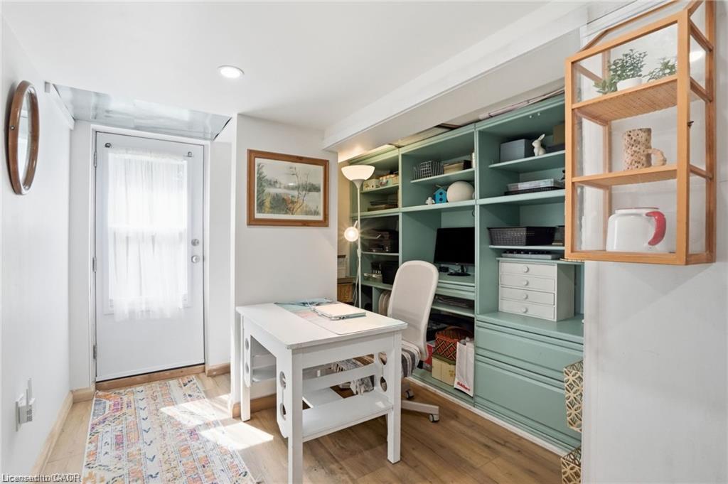 19 Victoria Street Property Photo 39
