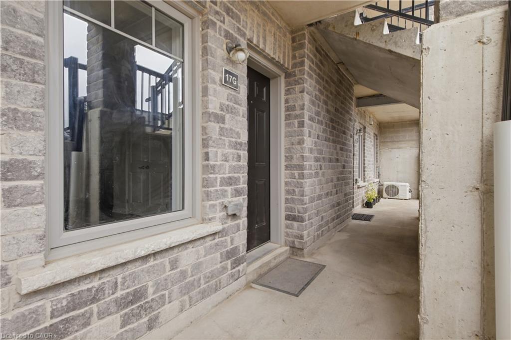 17g-1989 Ottawa Street S Property Photo 7