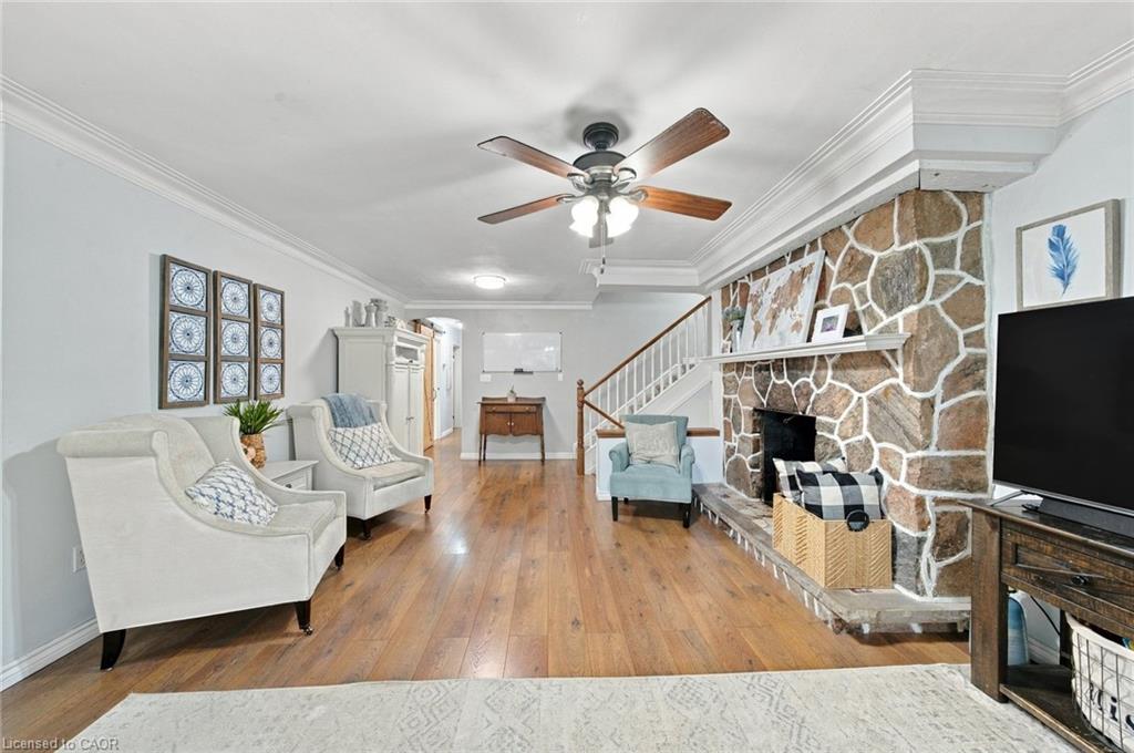 9793 Dickenson Road W Property Photo 13