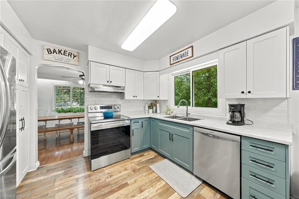 9793 Dickenson Road W Property Photo 18