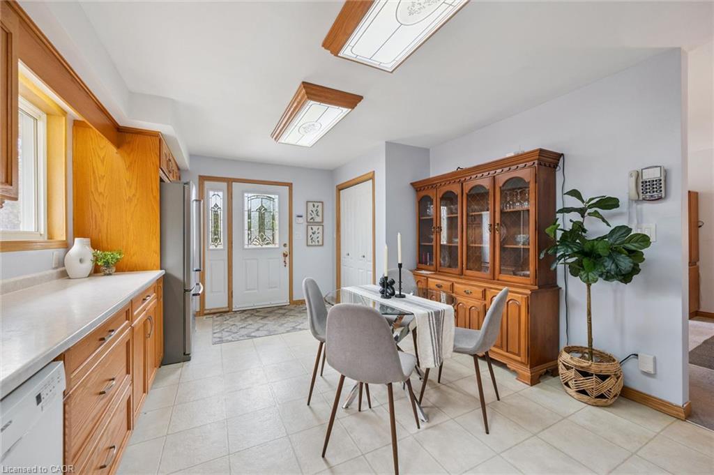 136 Woodlawn Avenue Property Photo 3
