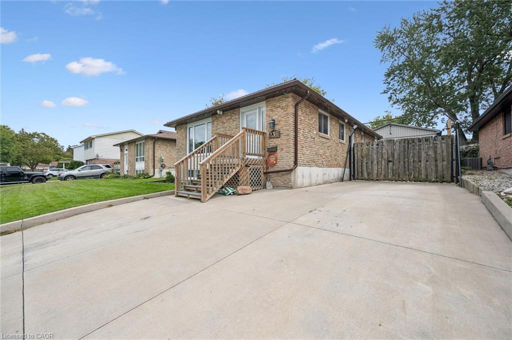 136 Woodlawn Avenue Property Photo 18
