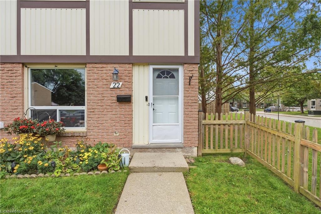 22-25 Linfield Drive Property Photo 3