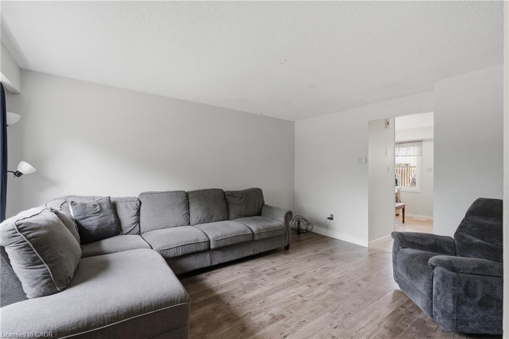 22-25 Linfield Drive Property Photo 4