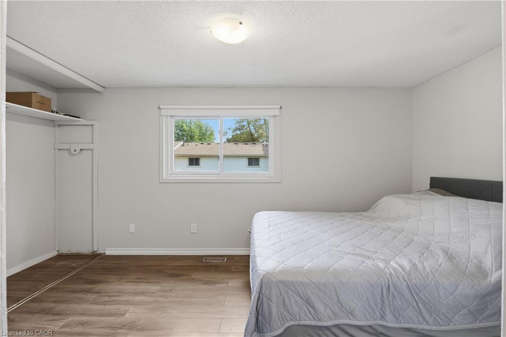 22-25 Linfield Drive Property Photo 12