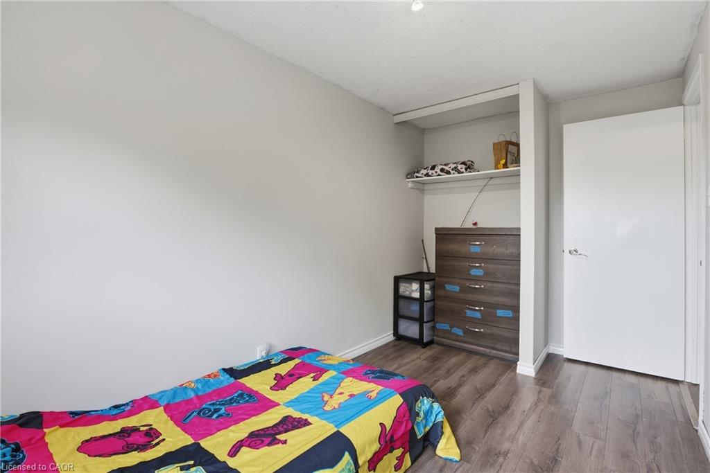 22-25 Linfield Drive Property Photo 16