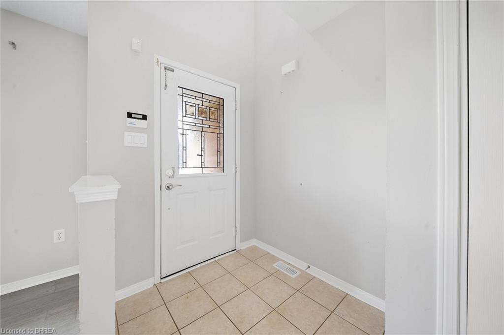 90 Osborn Avenue Property Photo 5