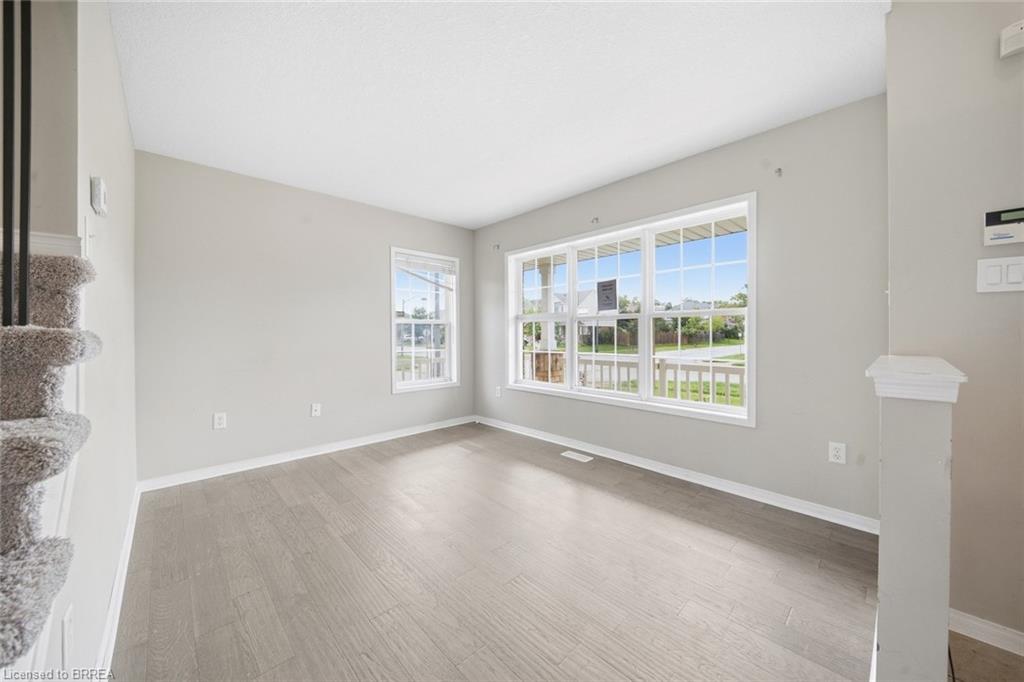 90 Osborn Avenue Property Photo 6