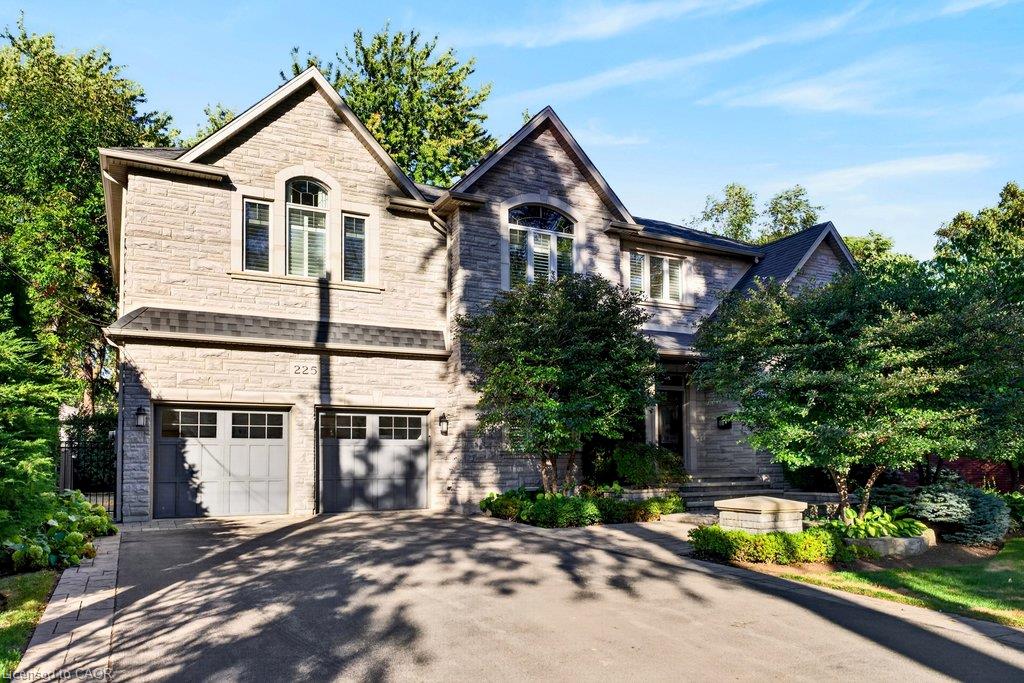 225 Lakeside Avenue Property Photo 1