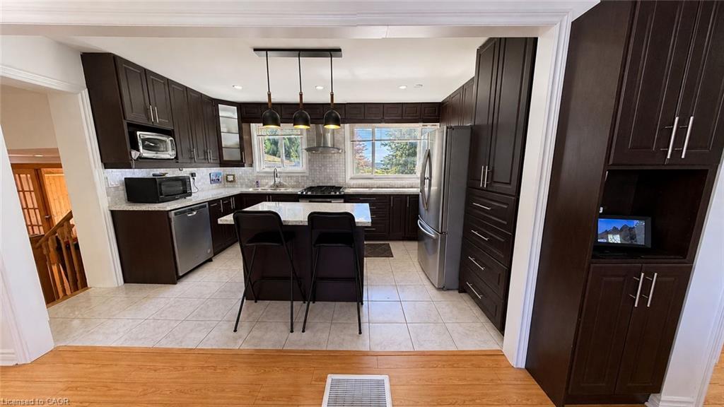1369 Ravenshoe Road Property Photo 8