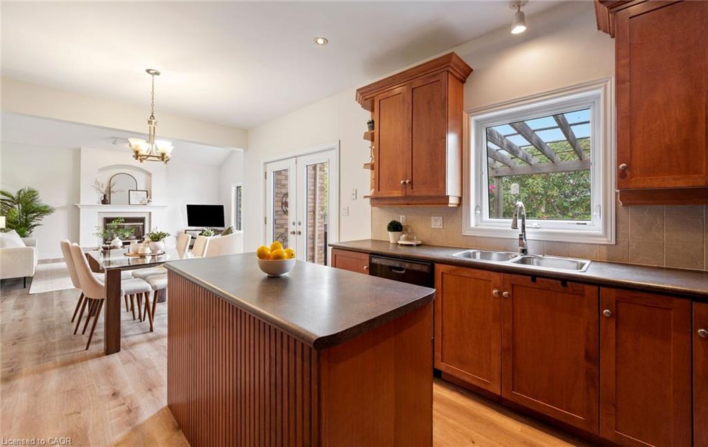 17 Nelles Street Property Photo 25