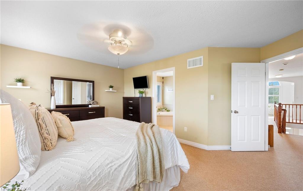 17 Nelles Street Property Photo 30