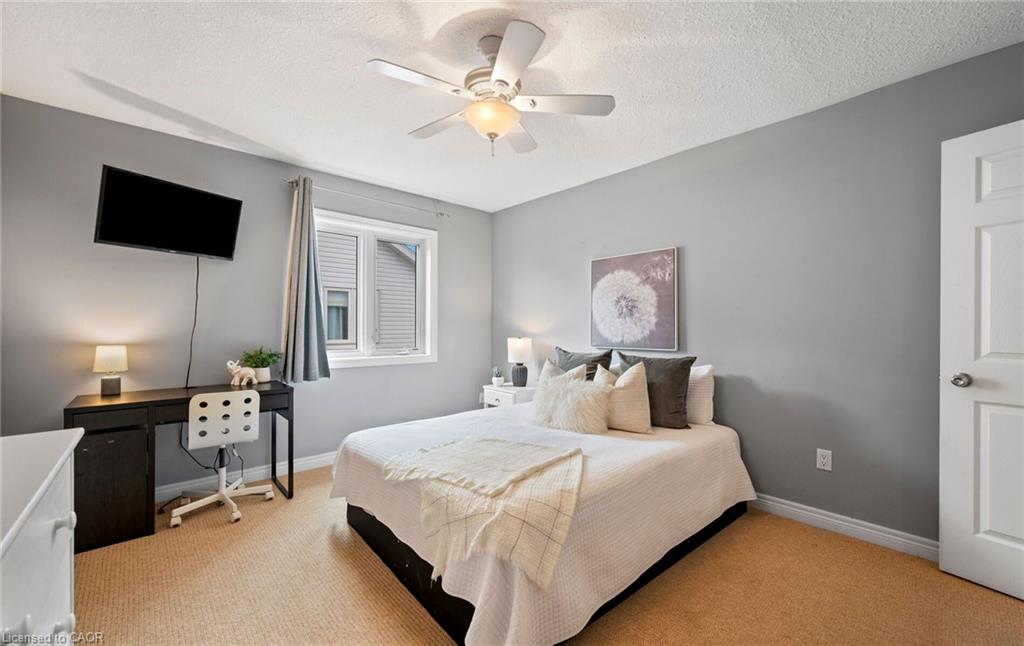 17 Nelles Street Property Photo 33