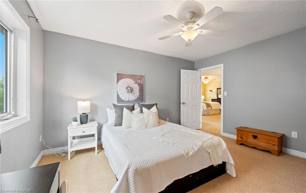 17 Nelles Street Property Photo 34