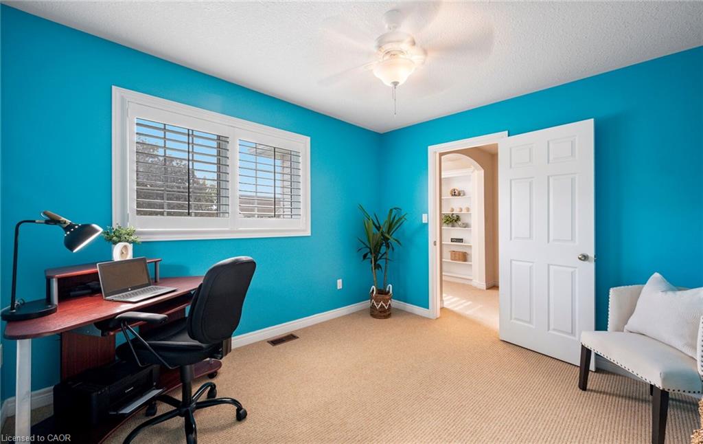17 Nelles Street Property Photo 39