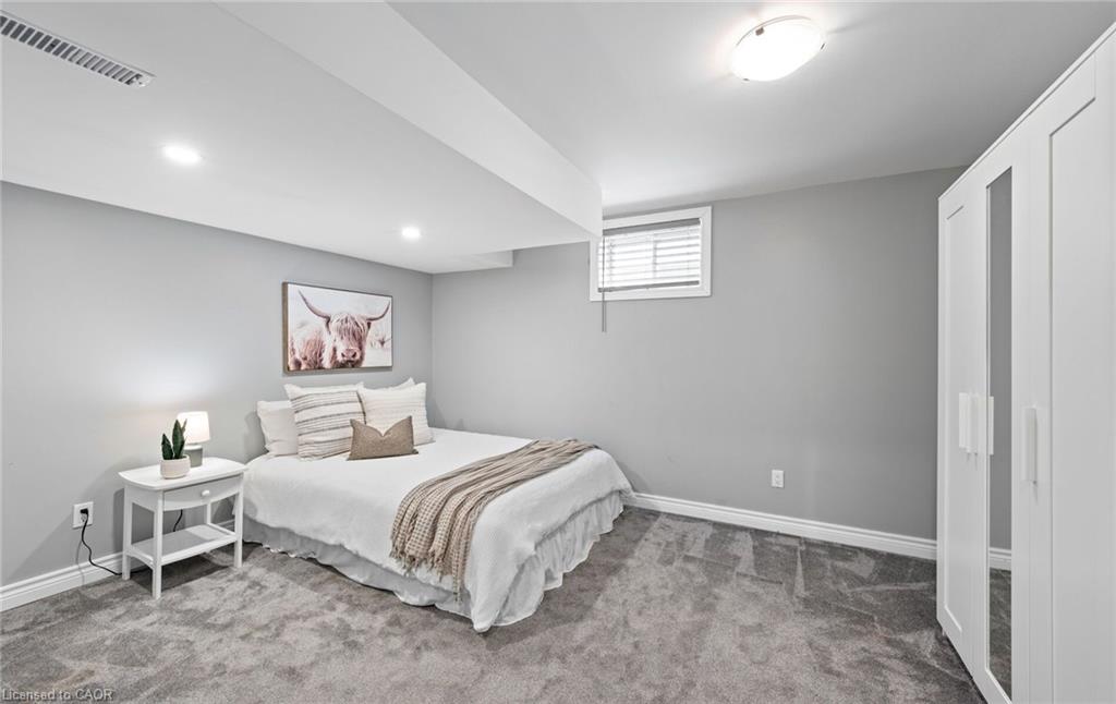 17 Nelles Street Property Photo 45