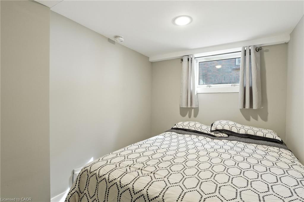 5039 Armoury Street Property Photo 5