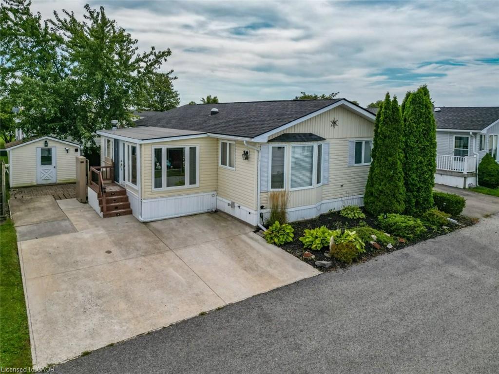 294-3033 Townline Road Property Photo 1