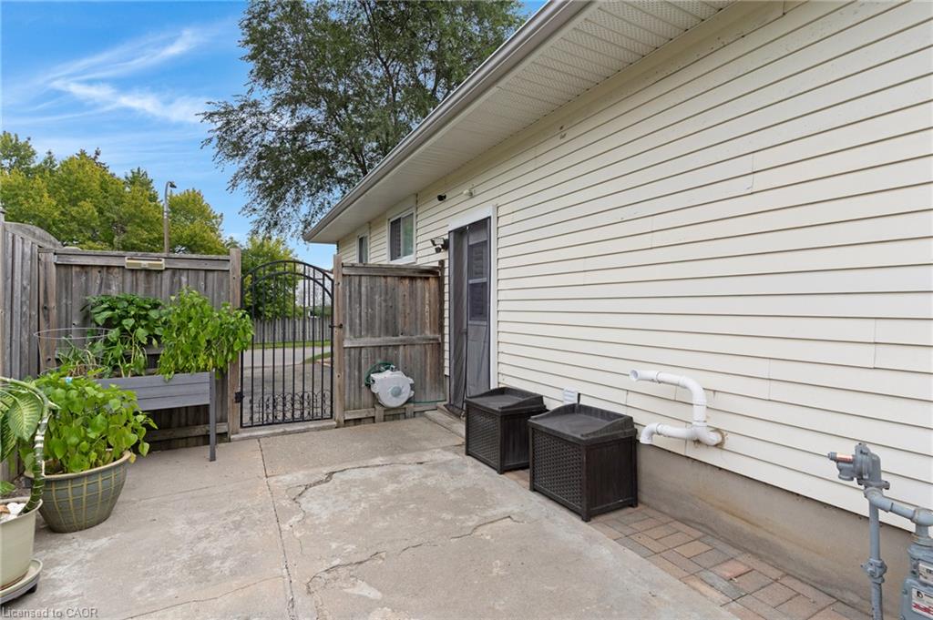 63 Cedarhill Crescent Property Photo 44