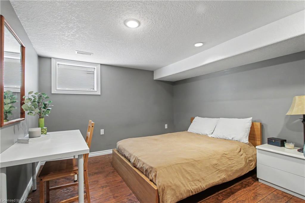 17 Athlone Road Property Photo 32