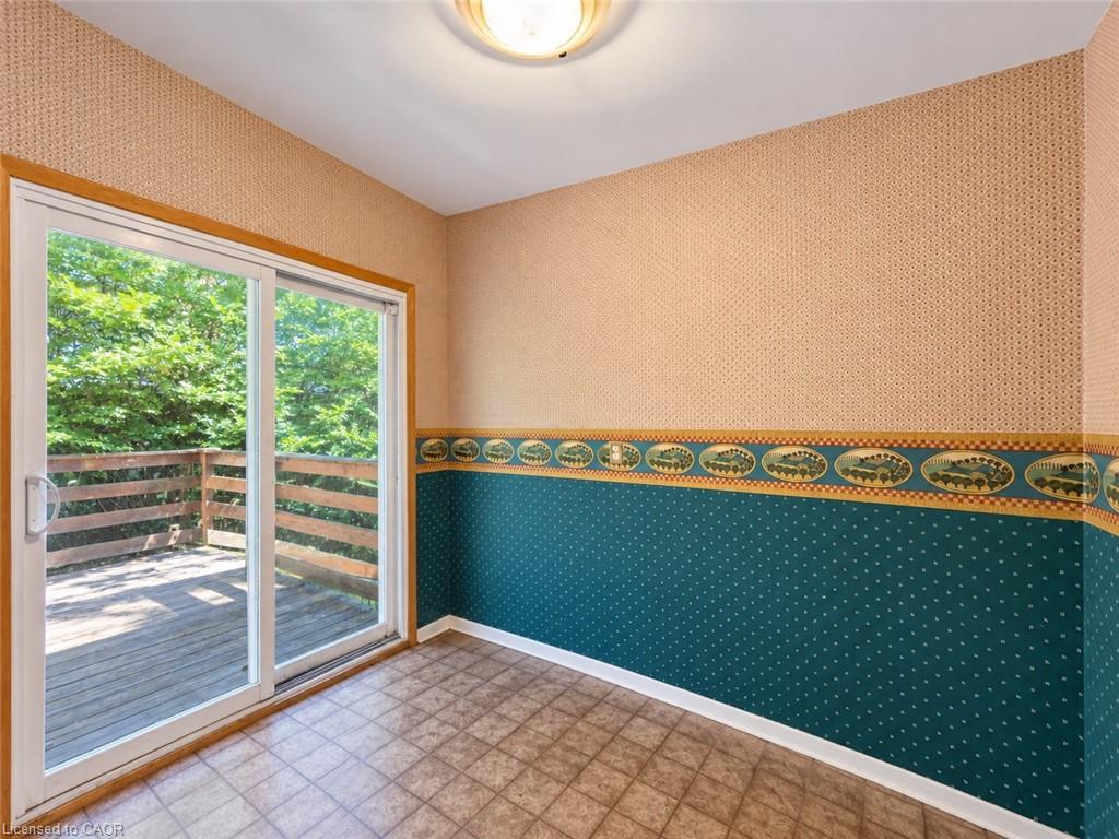 2490 Yarmouth Crescent Property Photo 19