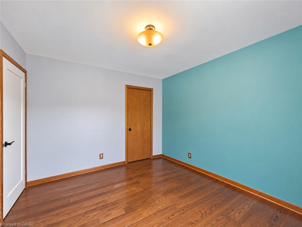 2490 Yarmouth Crescent Property Photo 25
