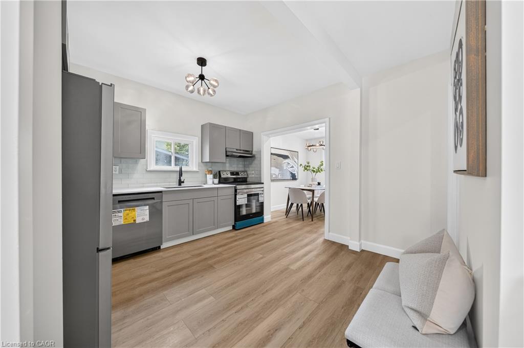 51 Queen Street S Property Photo 12