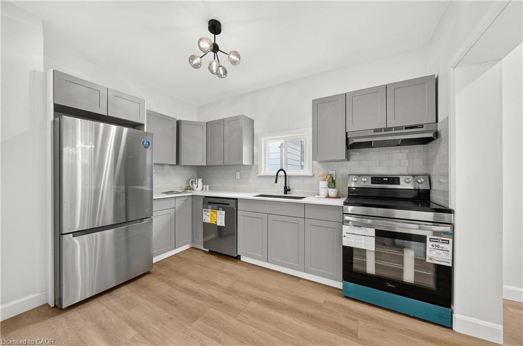 51 Queen Street S Property Photo 14