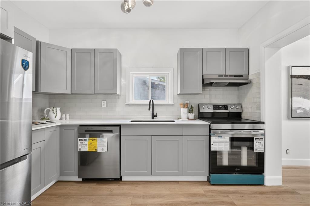 51 Queen Street S Property Photo 15