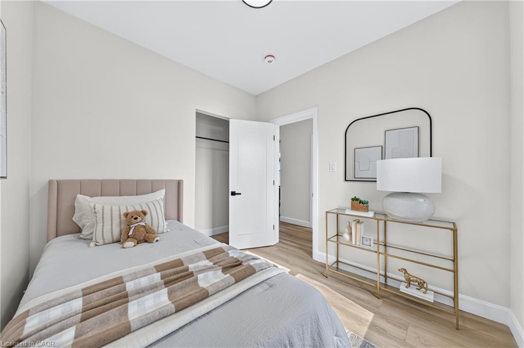 51 Queen Street S Property Photo 26