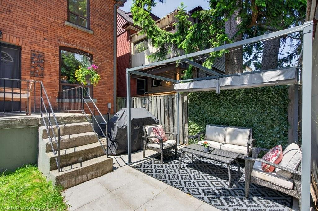 225 Prospect Street S Property Photo 36