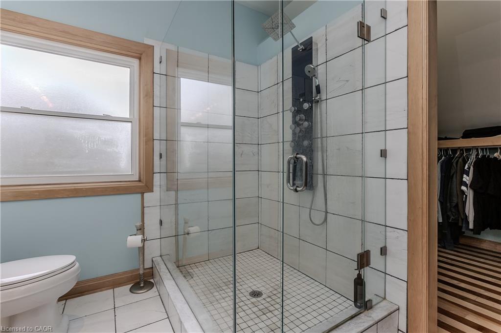 707 Ross Street Property Photo 25