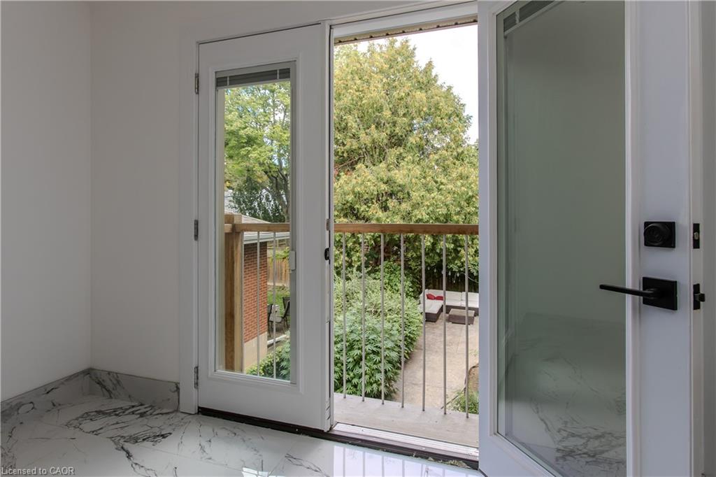 707 Ross Street Property Photo 30