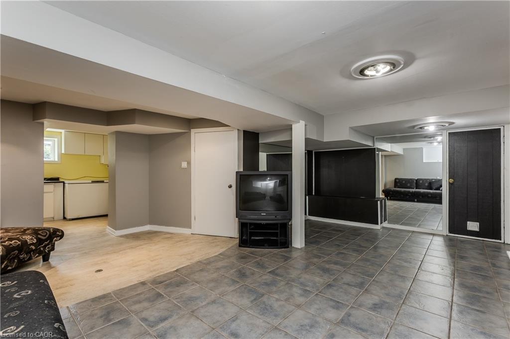 707 Ross Street Property Photo 36