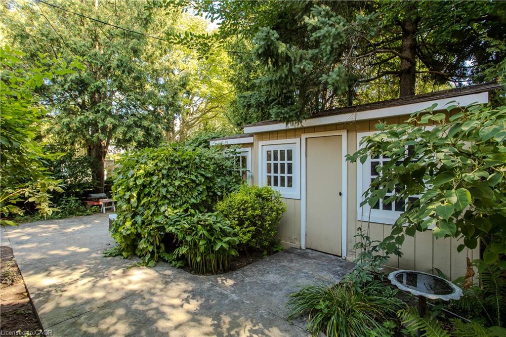 707 Ross Street Property Photo 39