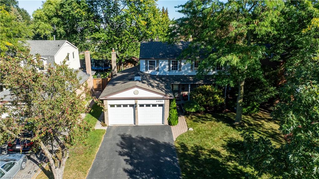 6888 Barrisdale Drive Property Photo 4