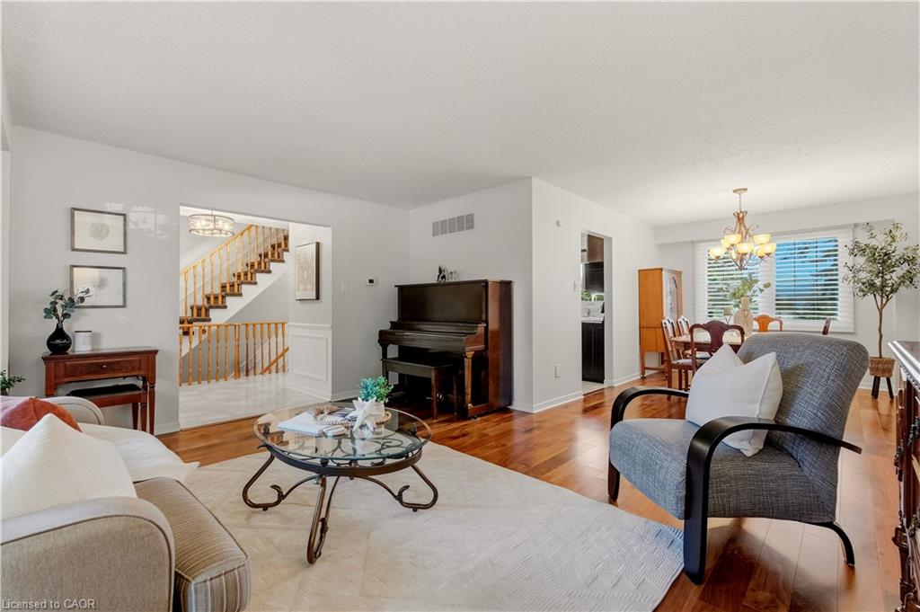 6888 Barrisdale Drive Property Photo 13