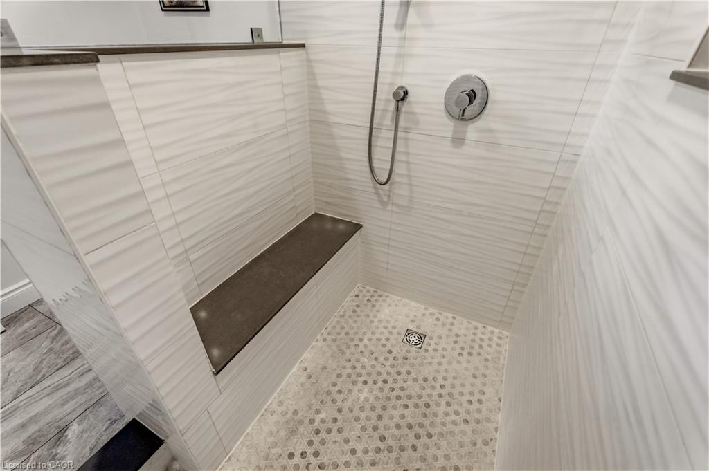 6888 Barrisdale Drive Property Photo 29