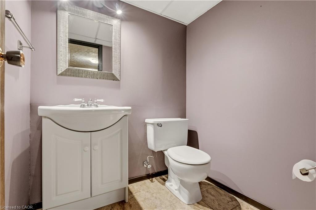 6888 Barrisdale Drive Property Photo 39