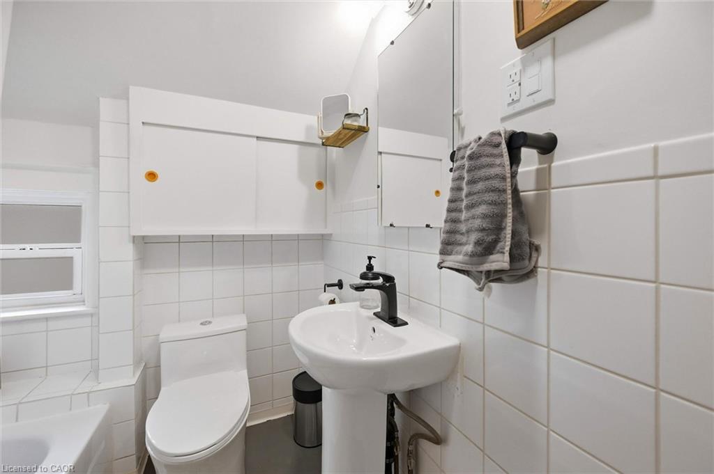 174 Beech Street Property Photo 26