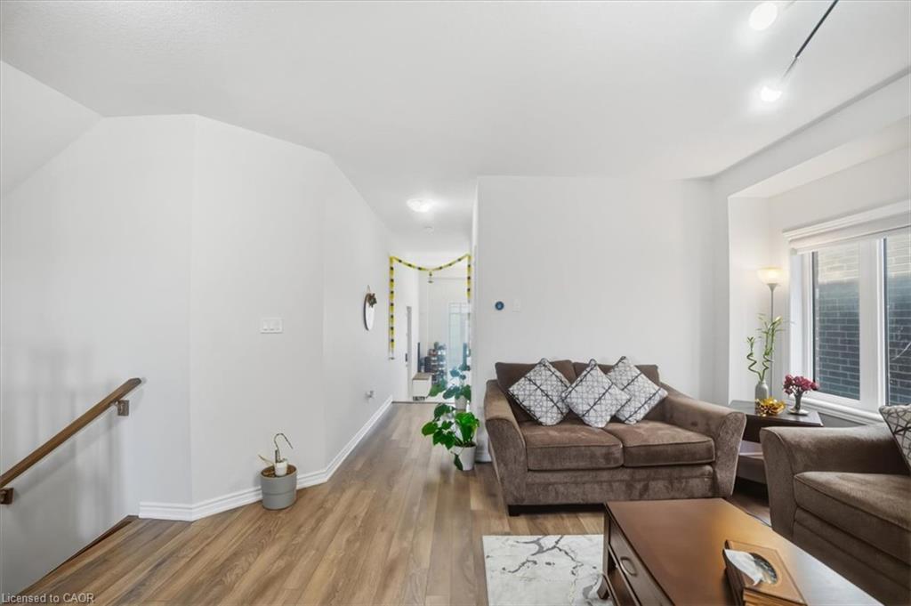 15 Moriarity Drive Property Photo 11