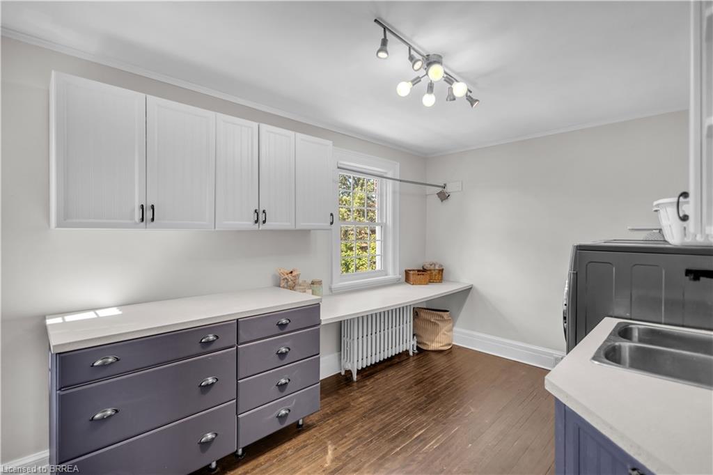 11 Hawarden Avenue Property Photo 23