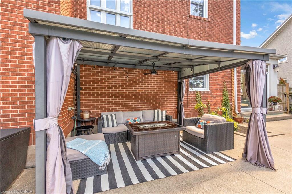 11 Hawarden Avenue Property Photo 33