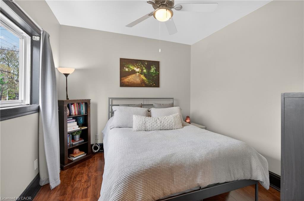 147 Strachan Street E Property Photo 8