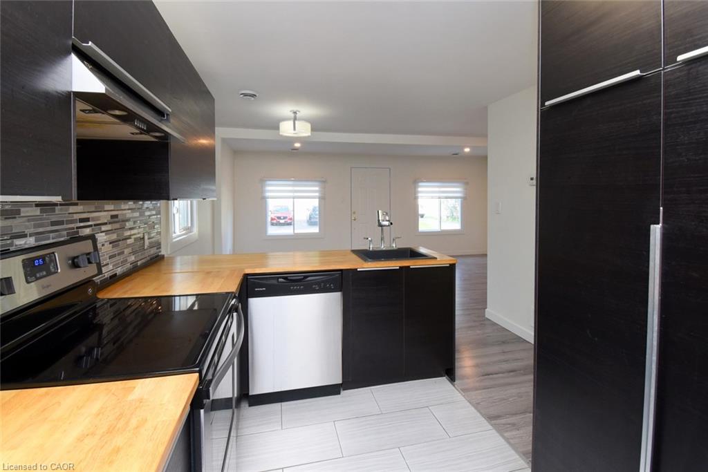 10 Graham Street Property Photo 6